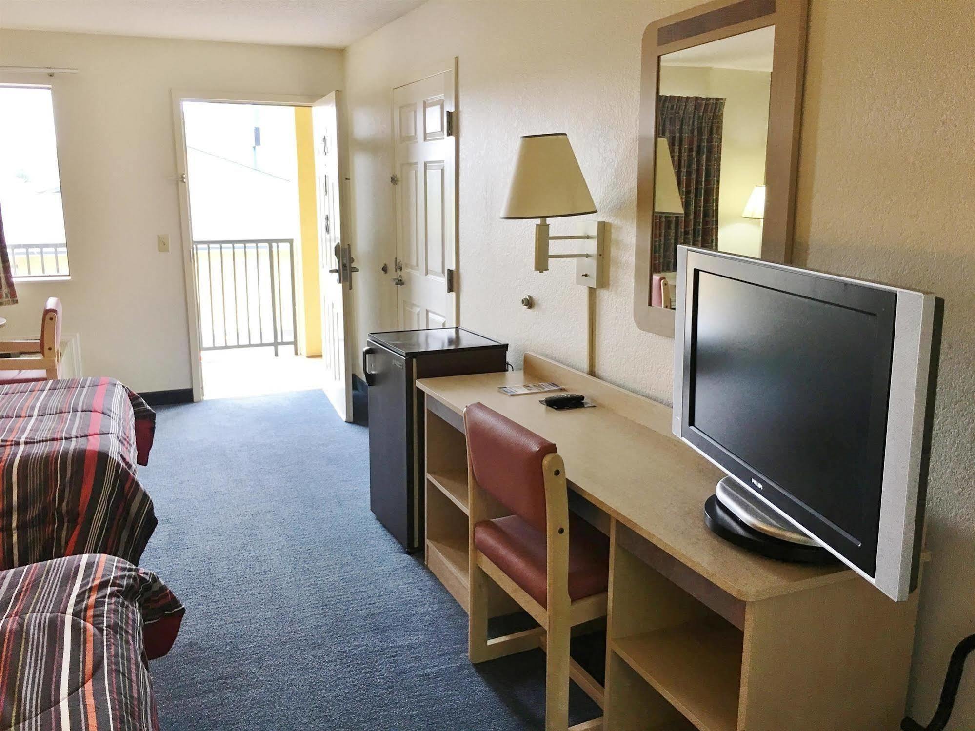 Elkton Rodeway Inn מראה חיצוני תמונה